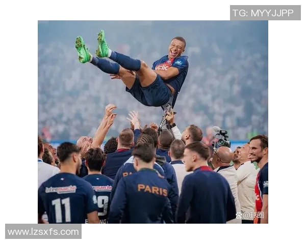 国王杯激战巴黎圣日耳曼与多特蒙德握手言和绝杀瞬间引发全场狂欢