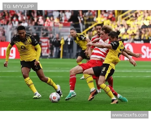 德甲激战：多特蒙德6-2大胜巴黎圣日耳曼补时争议进球引发全场狂欢