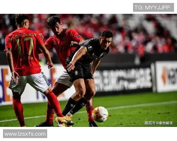 德甲精彩对决本菲卡大胜巴黎圣日耳曼红牌事件引发全场热议