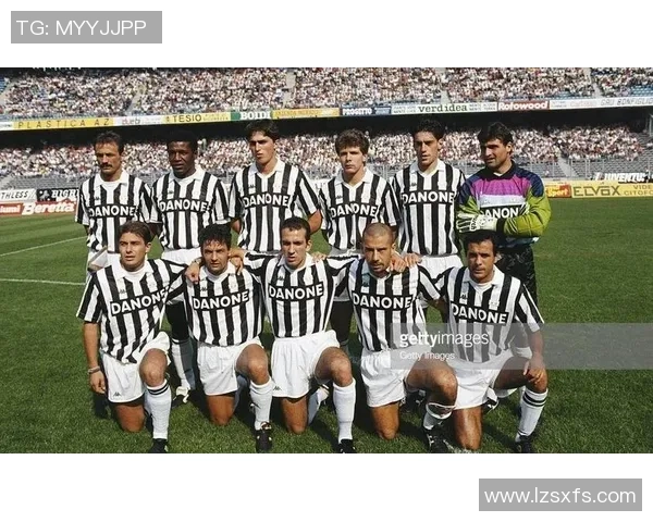 世界杯精彩对决尤文图斯3-0战胜多特蒙德点球大战引发全场狂欢