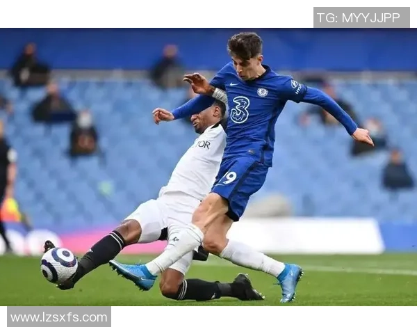 切尔西险胜波尔图帽子戏法引发争议判罚全场沸腾