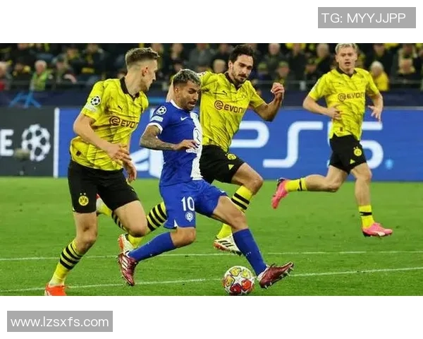 意甲精彩对决里昂与多特蒙德战成平局乌龙球成焦点引发转会热议 意甲精彩对决里昂与多特蒙德战成平局乌龙球成焦点引发转会热议