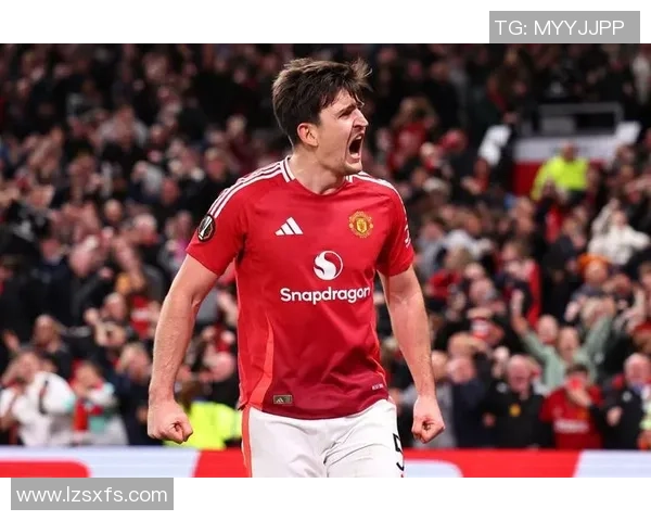 德甲精彩对决:里昂大胜曼联四球逆袭战术解析 德甲精彩对决:里昂大胜曼联四球逆袭战术解析