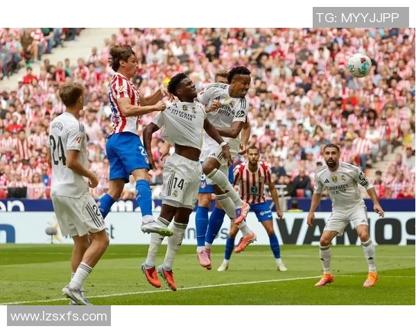 意甲精彩对决皇马逆转利物浦神扑引发争议判罚全场沸腾 意甲精彩对决皇马逆转利物浦神扑引发争议判罚全场沸腾