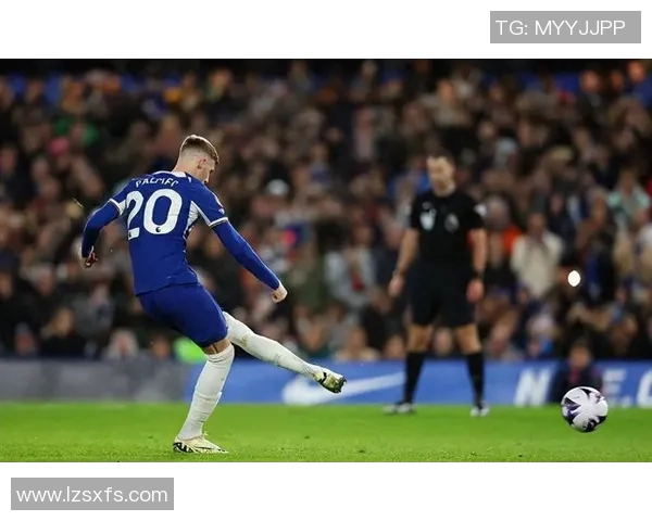 意甲惊现冷门切尔西4-3逆转里昂上演帽子戏法引爆全场激情 意甲惊现冷门切尔西4-3逆转里昂上演帽子戏法引爆全场激情