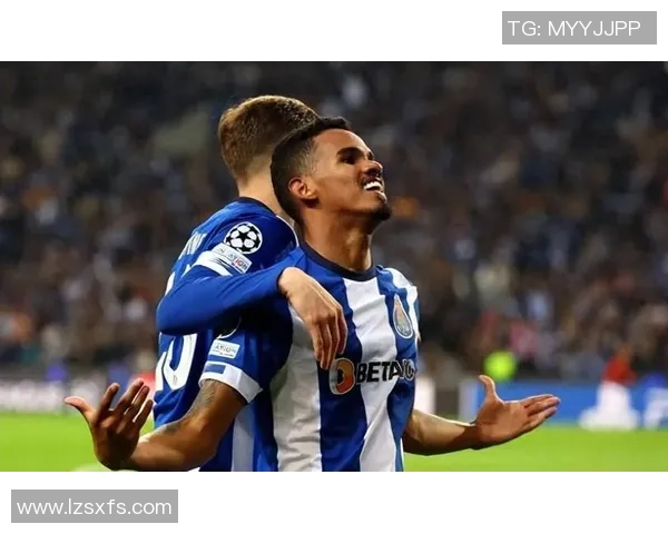 波尔图逆转那不勒斯4-0晋级国王杯全场沸腾瞬间回顾与分析 波尔图逆转那不勒斯4-0晋级国王杯全场沸腾瞬间回顾与分析