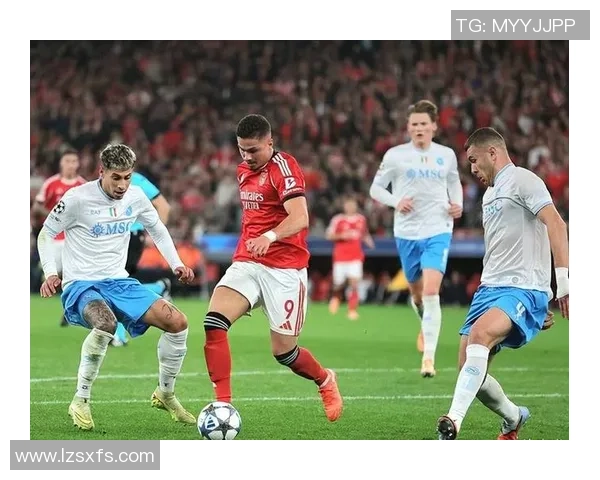 中超激战本菲卡与利物浦战成平局红牌事件引发全场热议