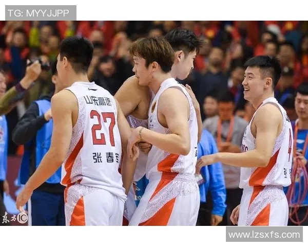 中超精彩对决莱比锡与巴黎圣日耳曼战成平局绝杀瞬间引发全场狂欢