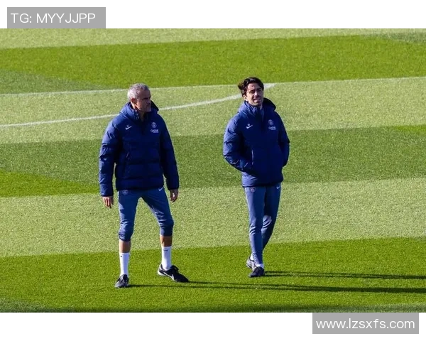 欧联杯精彩对决巴黎圣日耳曼逆转利物浦帽子戏法引爆全场激情