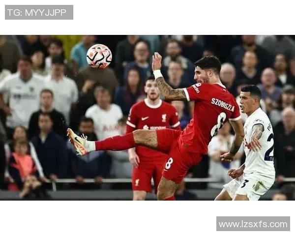 热刺在国王杯中以3-0战胜利物浦补时进球引发争议判罚全场沸腾 热刺在国王杯中以3-0战胜利物浦补时进球引发争议判罚全场沸腾